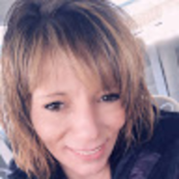 Meet your Posher, Christy - Picture 1 of 1